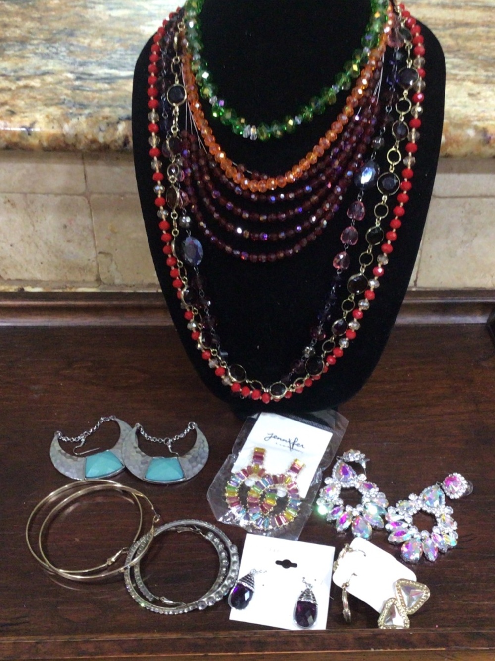 Tray of miscellaneous jewelry, including new with tags earrings